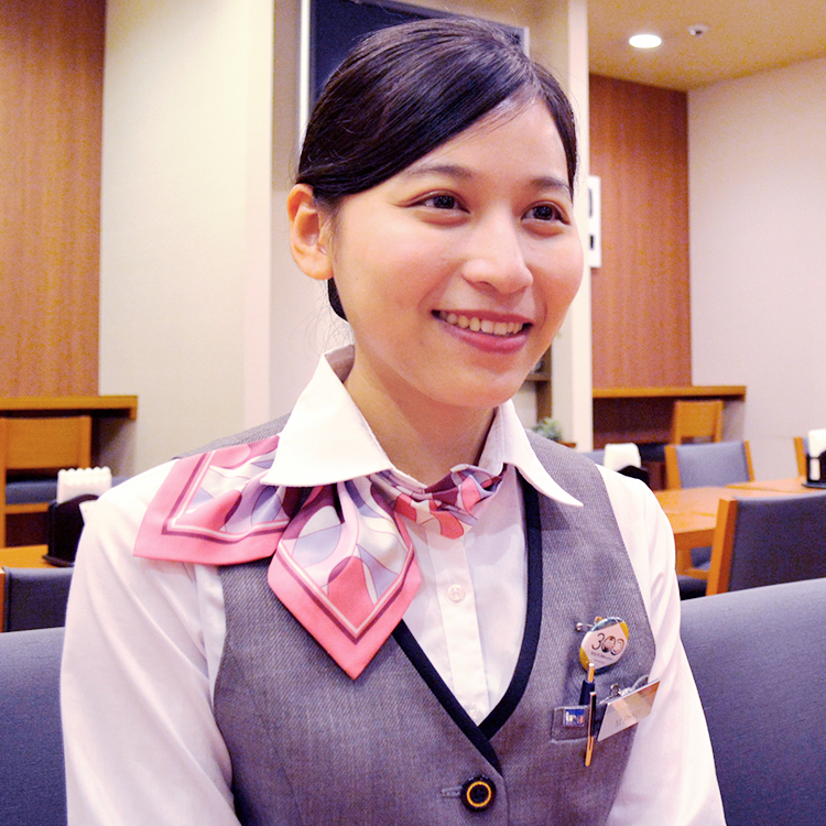 PHYU Shin Moe